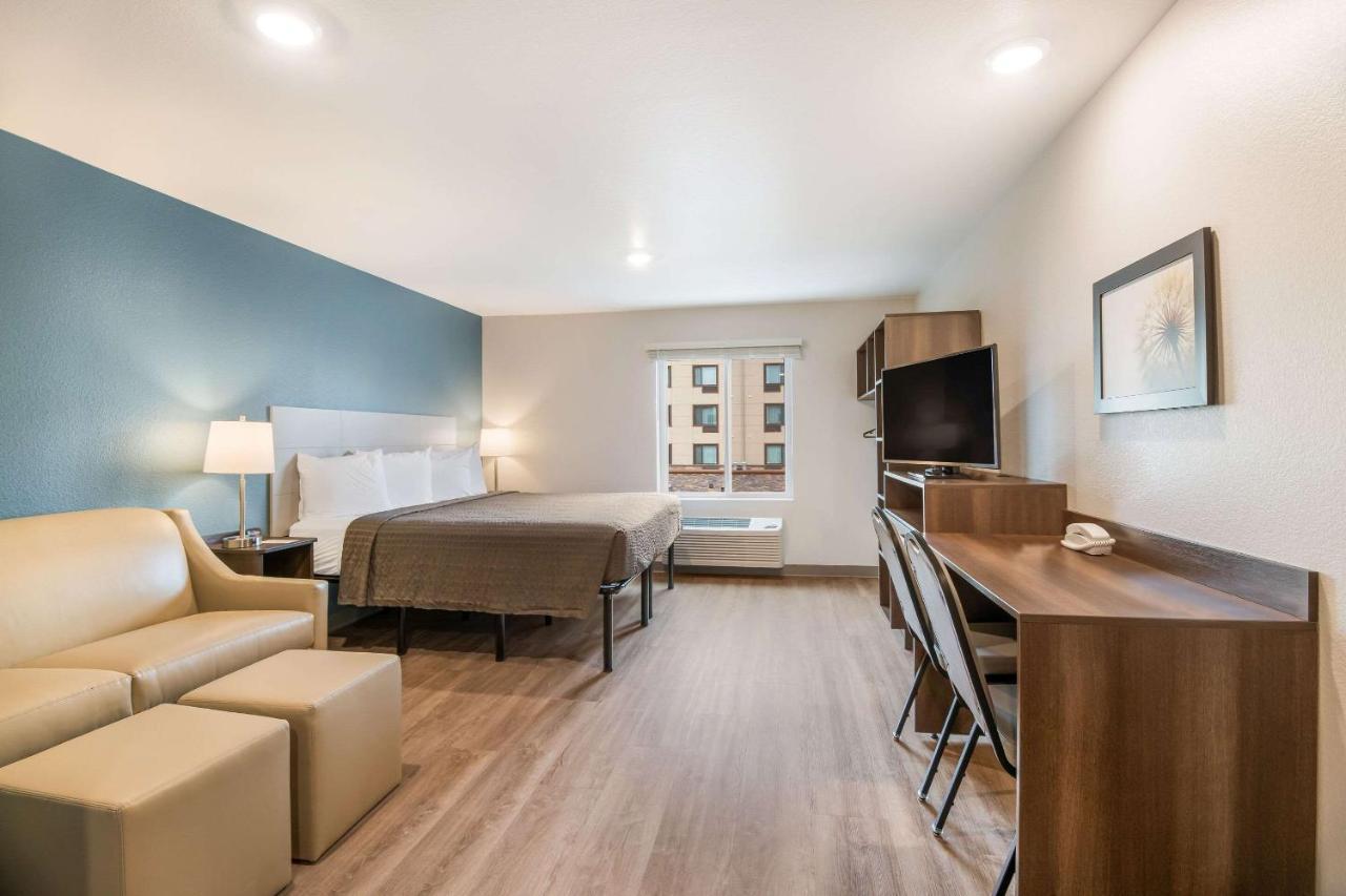 Hotel Woodspring 2*